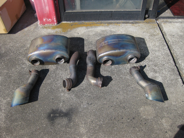 ポルシェ993ターボ用アイメック製チタンマフラー