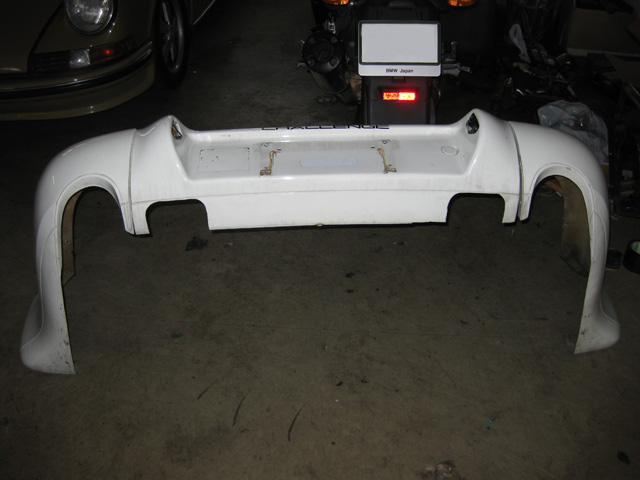 ポルシェ964ターボ用リアバンパー