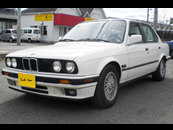 BMW318i