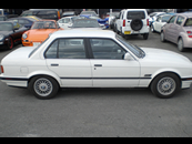 BMW318i