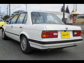 BMW318i